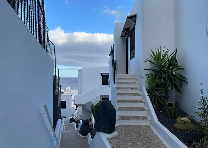 The White Dragos With Ocean View *